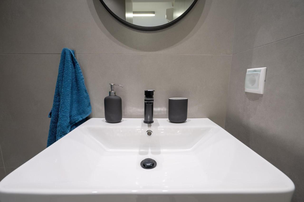 Monastiraki Metro St 2 Bedrooms 6 Pers By Mps Atene Esterno foto
